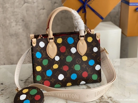 YK ONTHEGO VUITTON X PM LOUIS 0804